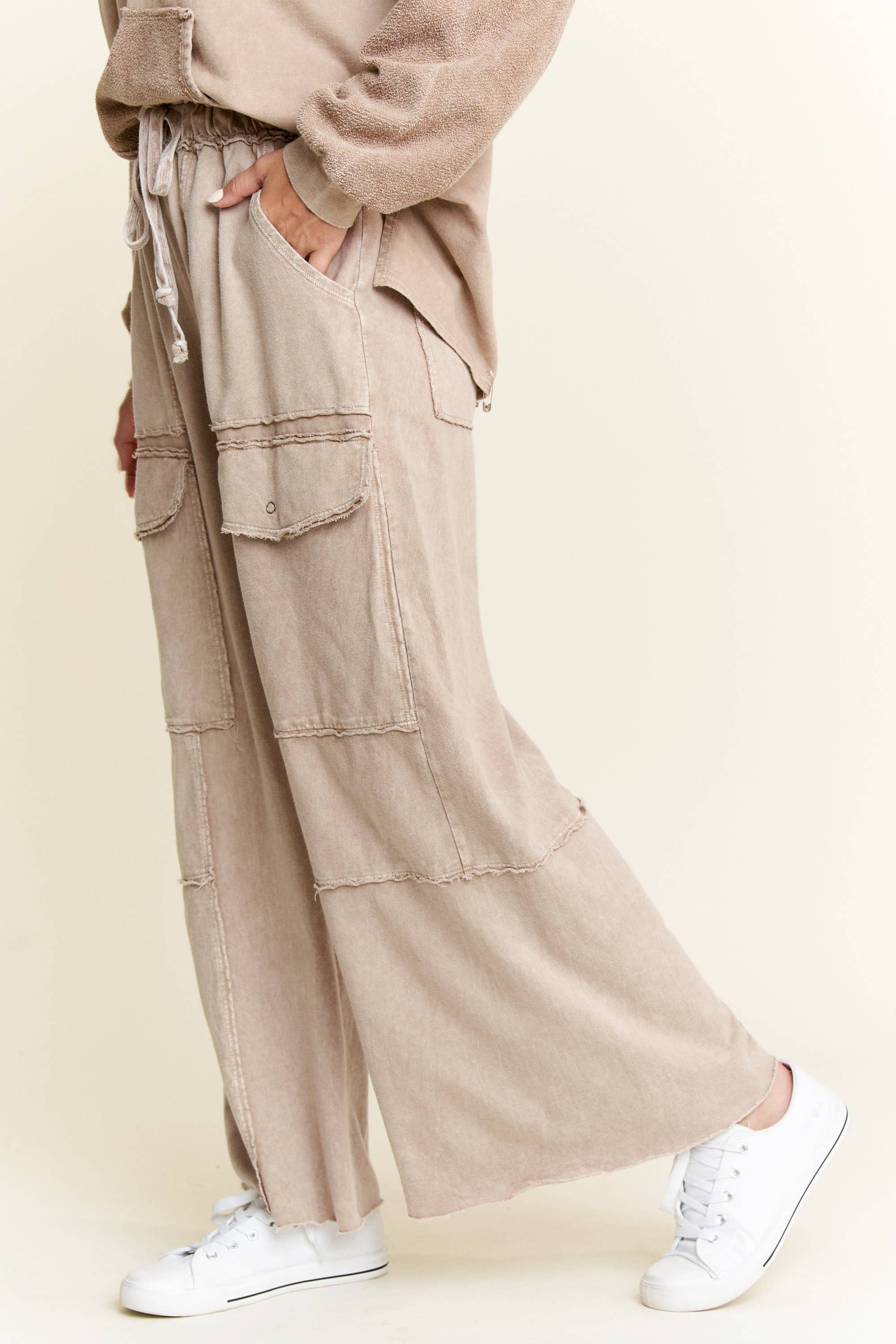 GG Mineral Wash Cargo Wide Leg Pants